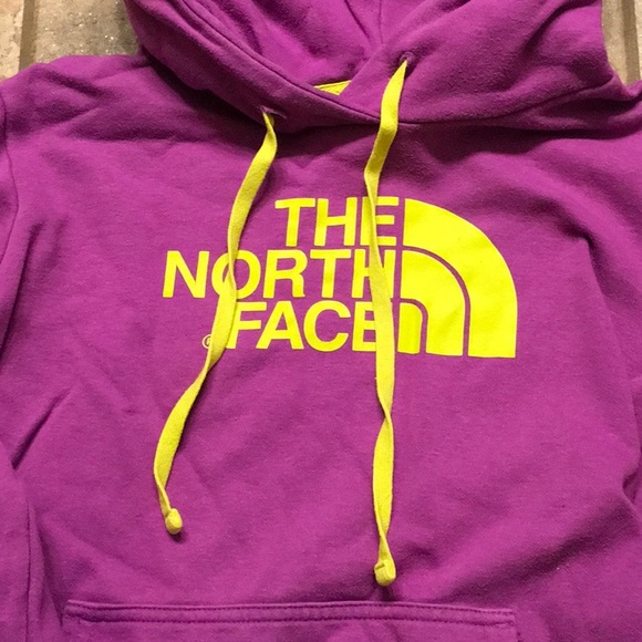 North Face hoodie EUC size Small - Picture 2 of 3